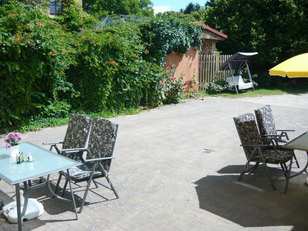Hotel Krone Lindow Esterno foto